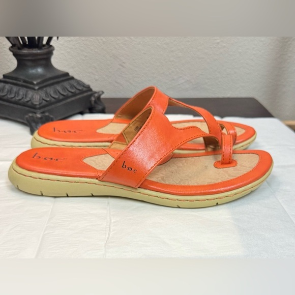 b.o.c. Orange Vibrant Summertime Sandals with Curved Strap Design size 10M - Picture 5 of 9